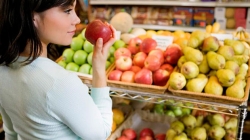 Comer una manzana cada día previene la obesidad; afirma contundente estudio científico